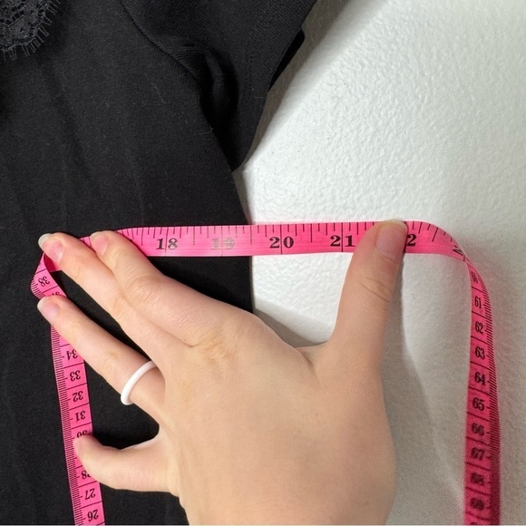 Cinq a Sept Mia Black Lace Ruffle Cotton Short Sleeve Top medium - Picture 8 of 9